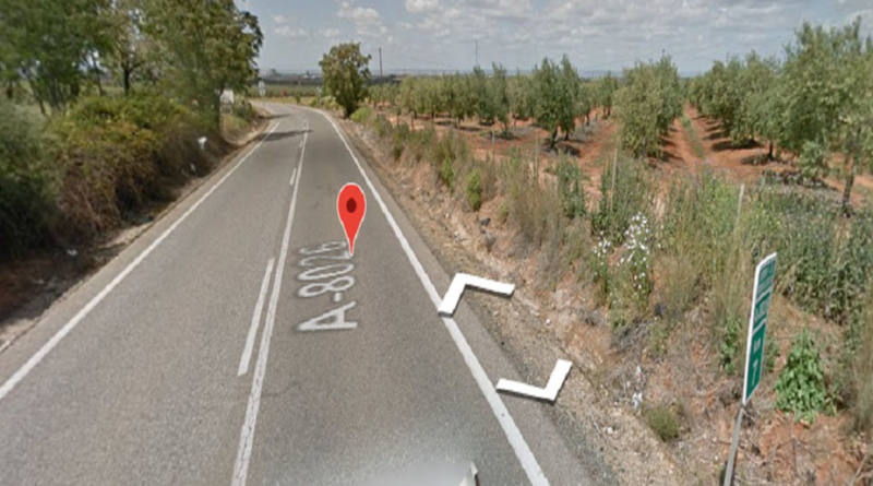 Mueren dos personas en una colisión frontal entre dos turismos en la carretera de Torreblanca-Mairena