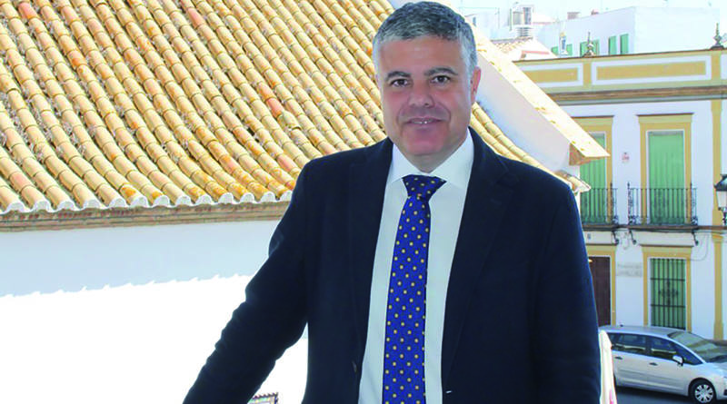 Juan Manuel López, alcalde de Mairena del Alcor, da la bienvenida a la primera feria de Andalucía, la madre de todas las ferias