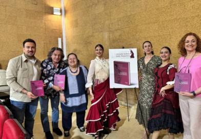La bailaora alcalareña Ana Moya publica su libro ‘La huella de la Escuela Bolera en el Flamenco’
