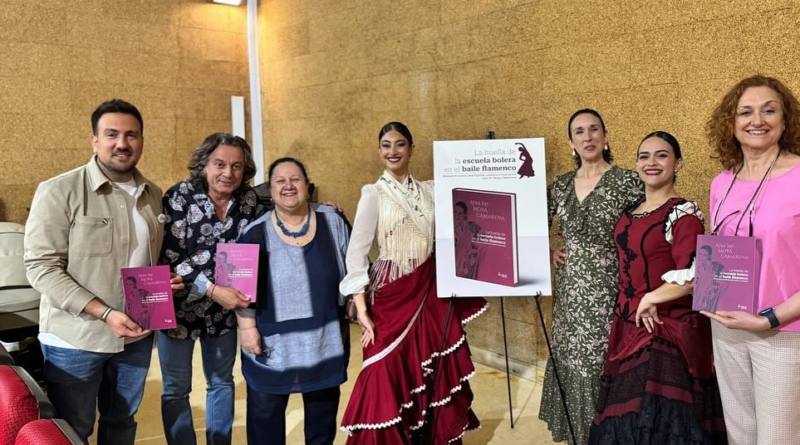 La bailaora alcalareña Ana Moya publica su libro ‘La huella de la Escuela Bolera en el Flamenco’