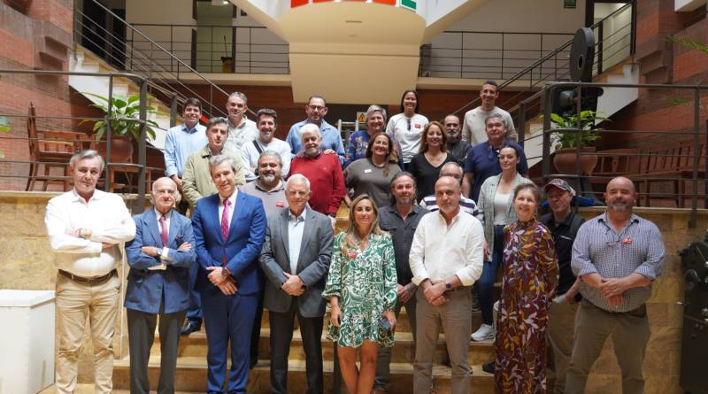 CCOO y UGT acaban de firmar un nuevo convenio de hostelería con subida salarial del 17%