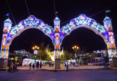 Más de 100.000 bombillas iluminarán desde mañana la Feria de Carmona