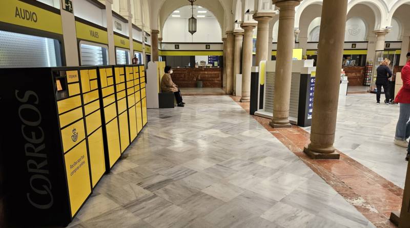 Correos ofrece el servicio de pago de tasas, tributos y recibos en sus 106 oficinas en la provincia de Sevilla