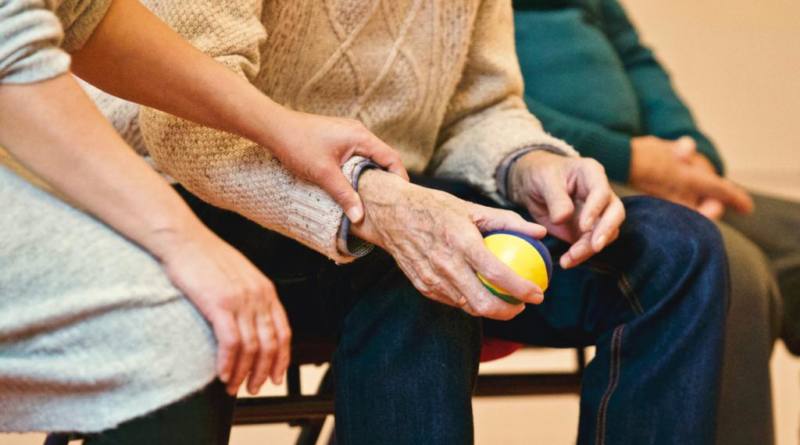 La Junta distribuye 15,1 millones para los servicios sociales comunitarios de la Diputación y 17 ayuntamientos de la provincia