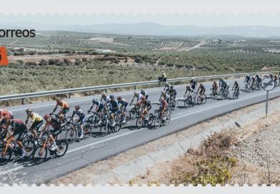 Correos emite un sello conmemorativo del 90º aniversario de La Vuelta Ciclista a España
