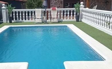 Muere un hombre ahogado en una piscina de la urbanización ‘La Azucena’ de Mairena del Alcor