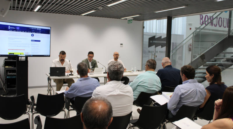 Alcalá de Guadaíra concede licencia a la empresa Veralia para una planta solar enfocada a la industria