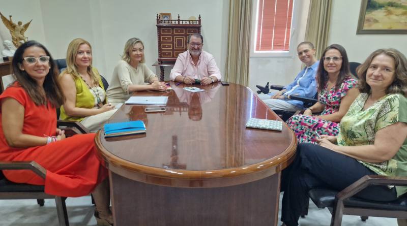 El Ayuntamiento de Carmona y Aspaym se alían para impulsar el empleo de personas con discapacidad en la comarca