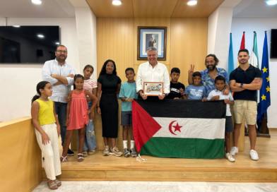 Los 13 niños saharauis de vacaciones en El Viso y Mairena del Alcor se van mañana