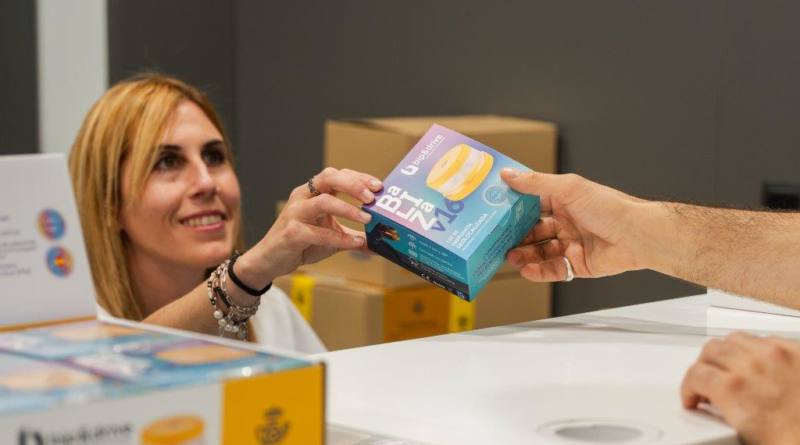 Correos comercializa las balizas V16 autorizadas por la DGT que serán obligatorias desde el 1 de enero de 2026