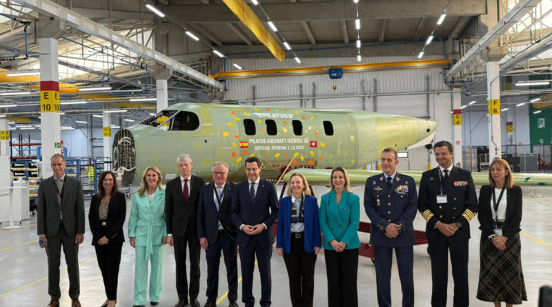 La multinacional suiza Pilatus Aircraft Ibérica inaugura su planta en Alcalá de Guadaíra