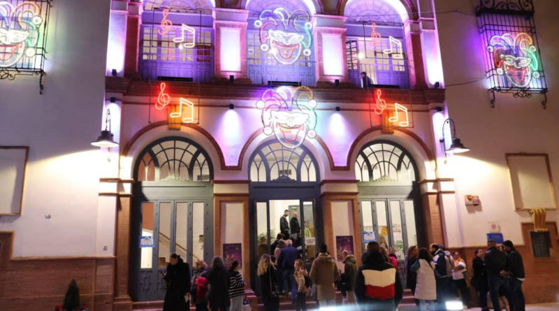 Hoy comienzan los carnavales de Alcalá de Guadaíra con el pregón y la máscara de oro