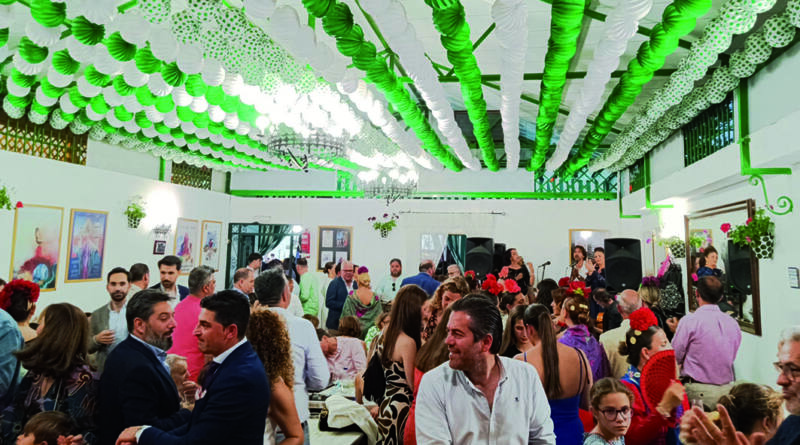 Caseta El Relente. Presente en el recinto ferial  desde el año inaugural de  1982, debe su nombre al  recordado José Antonio Gómez