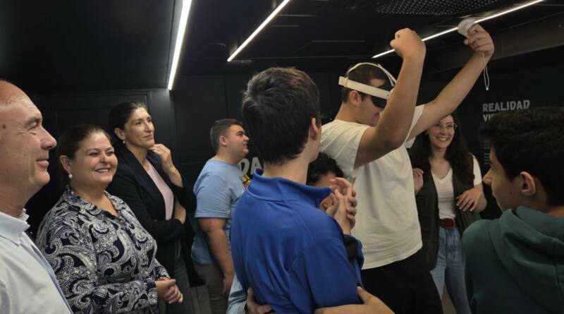 El ‘EducaBus’ inicia su recorrido por la provincia de Sevilla en Écija tras su paso por Córdoba