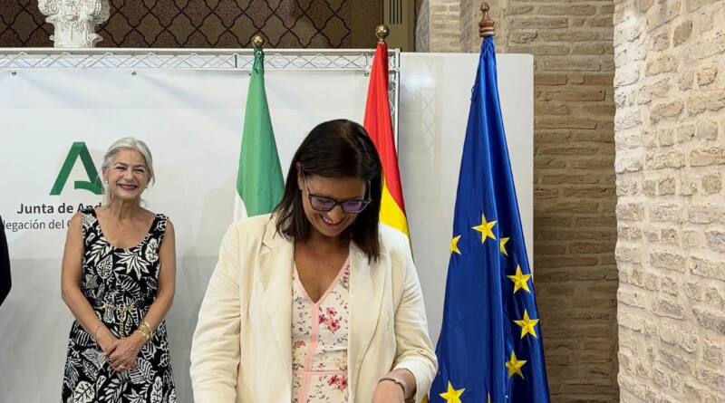 La mairenera Gloria Guillén asume el cargo de Delegada Provincial de Educación en Sevilla