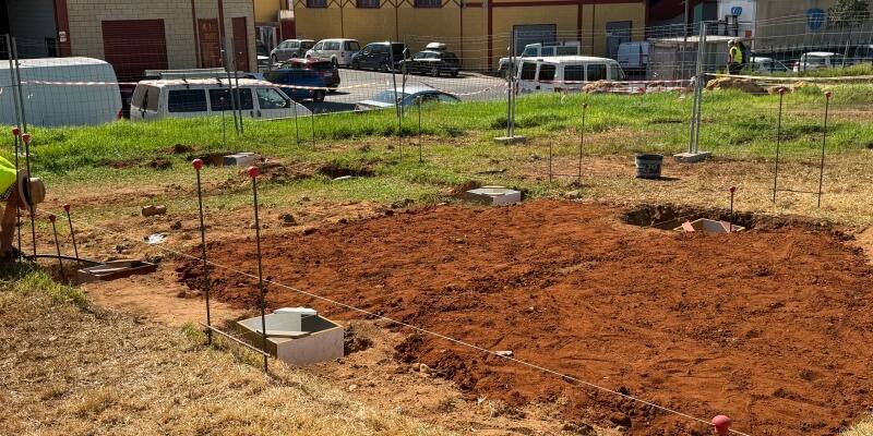 El Ayuntamiento de Mairena del Alcor mejora la zona verde del Polígono Industrial Gandul