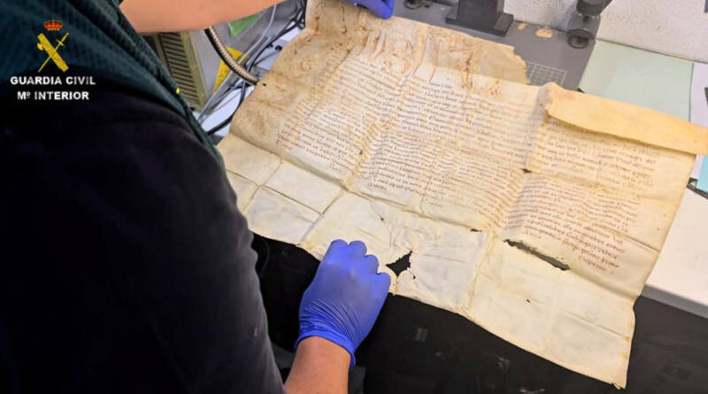 La Guardia Civil recupera en El Viso del Alcor una bula papal del siglo XVI vinculada a la batalla de Lepanto
