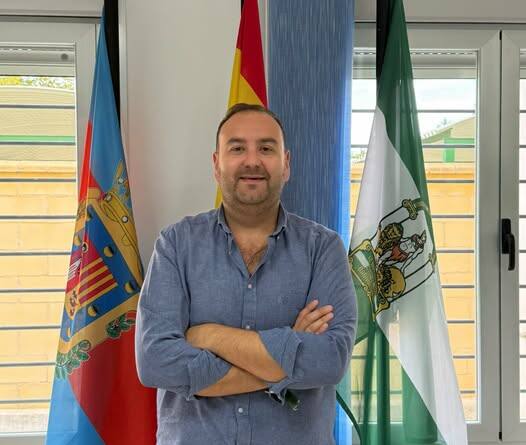 El concejal de Mairena del Alcor Alejandro Cruz sustituye a Gloria Guillén en la Diputación